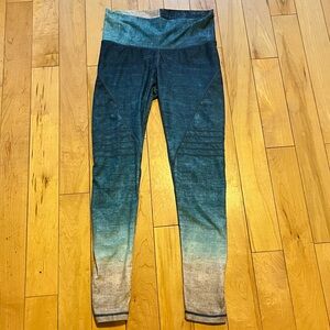 Niyama Sol Blue Tan Ombré Leggings size medium